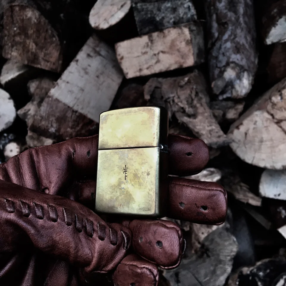 zippo1-2.jpg