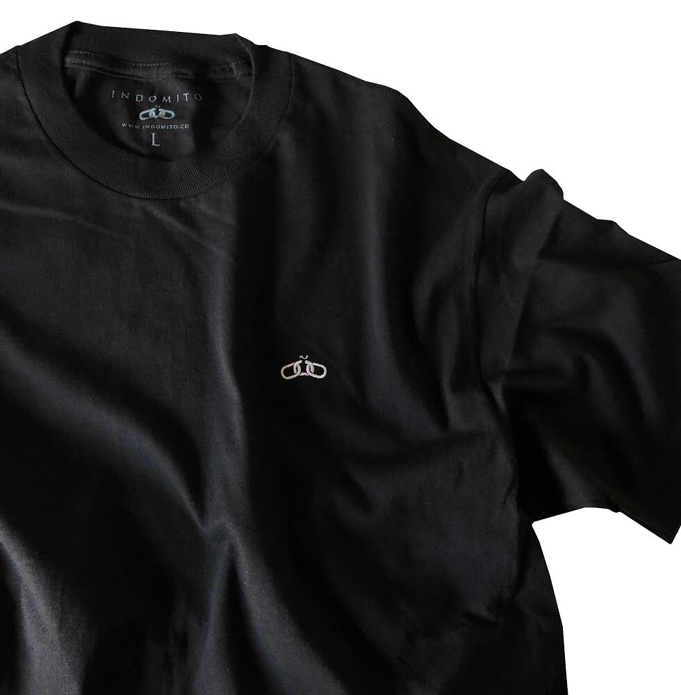 indomito_insignia_tshirt_03.PNG