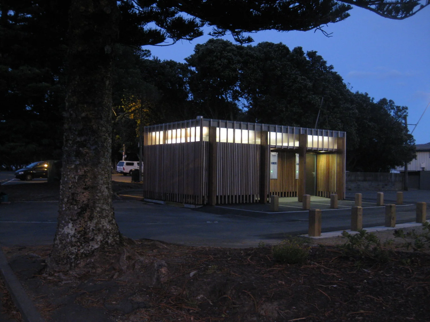Eastbourne Public Toilets — Slessor Architects