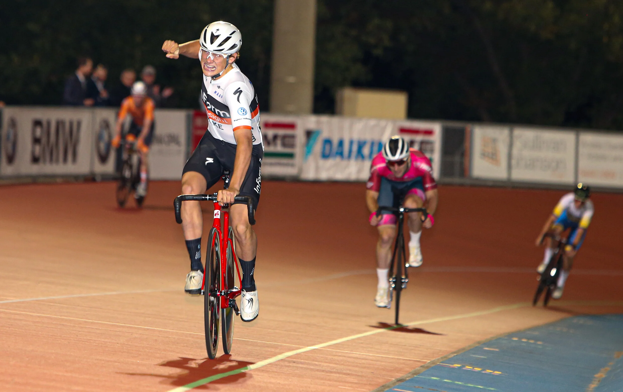 Photo taken by Dion Jelbart.