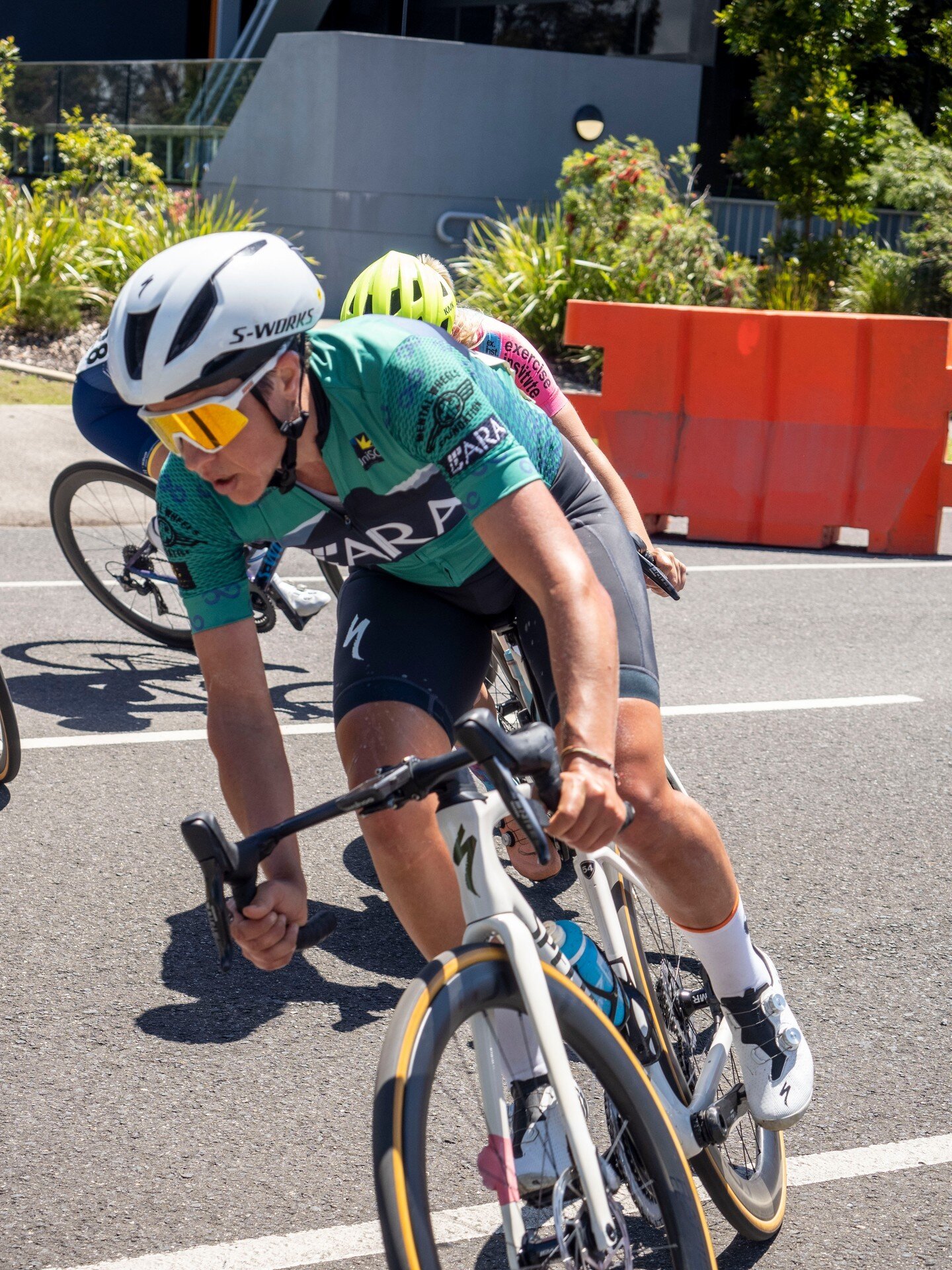 Stage 3, the CRICKS VOLKSWAGEN STREET CRITERIUM. The sunshine coast provided the sunshine and the InForm riders were in form. A long, 55 min criterium that tested every rider on the course. The InForm Women worked hard to stay in the front group, all