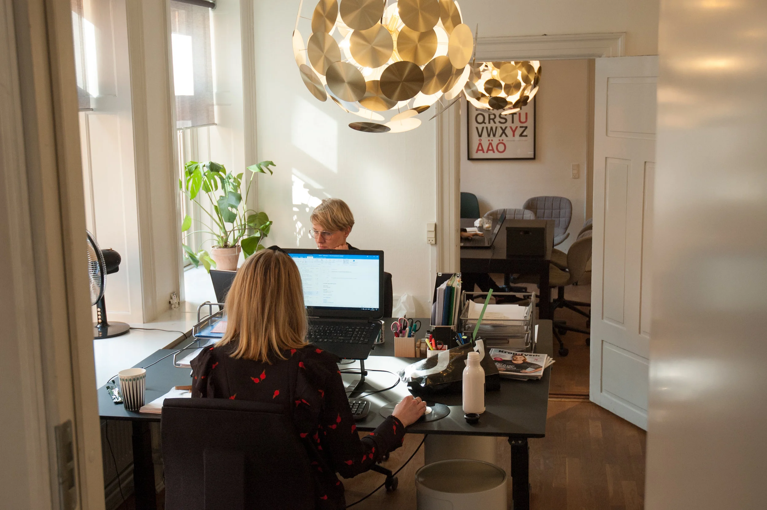 office1.jpg