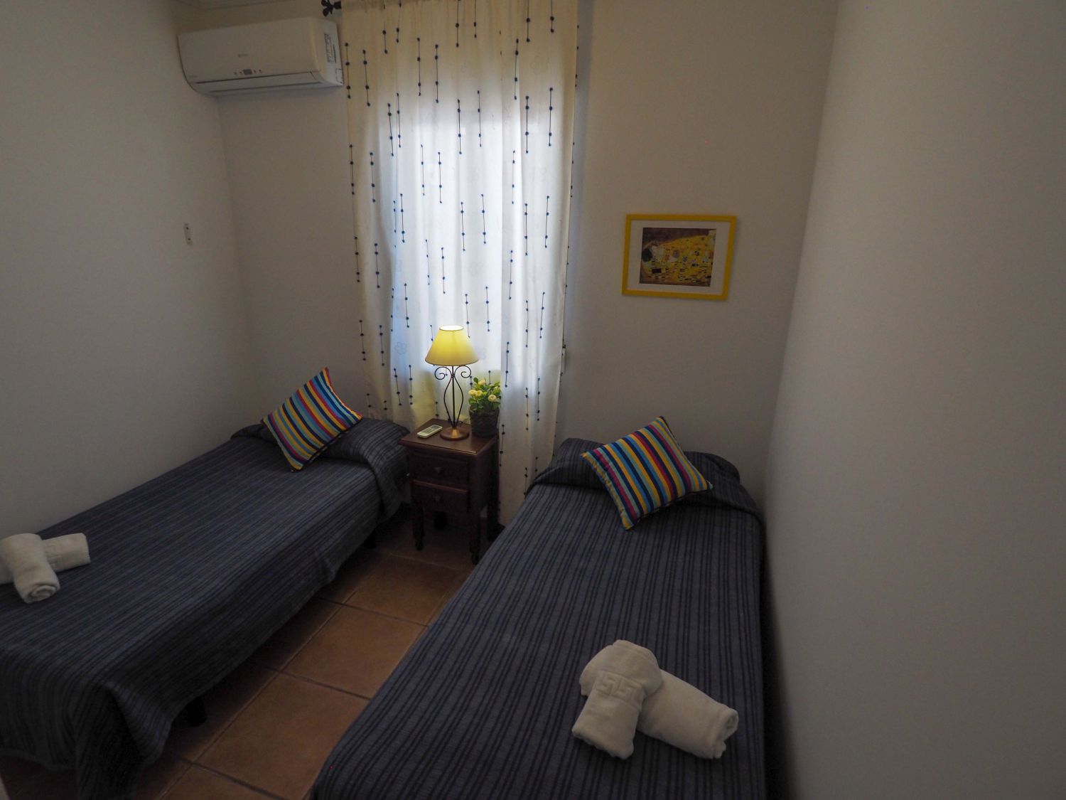 nerja-paradise-rentals-villa-dos-ardillas-twin-bedroom-2.jpg