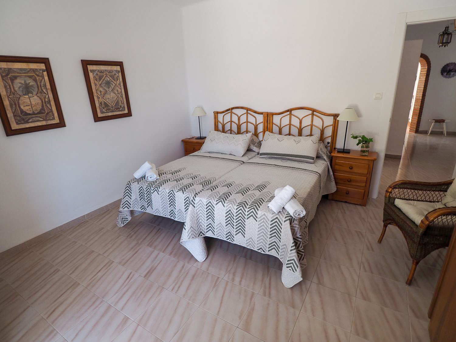 nerja-paradise-rentals-casa-del-barranco-twin-bedroom-4.jpg