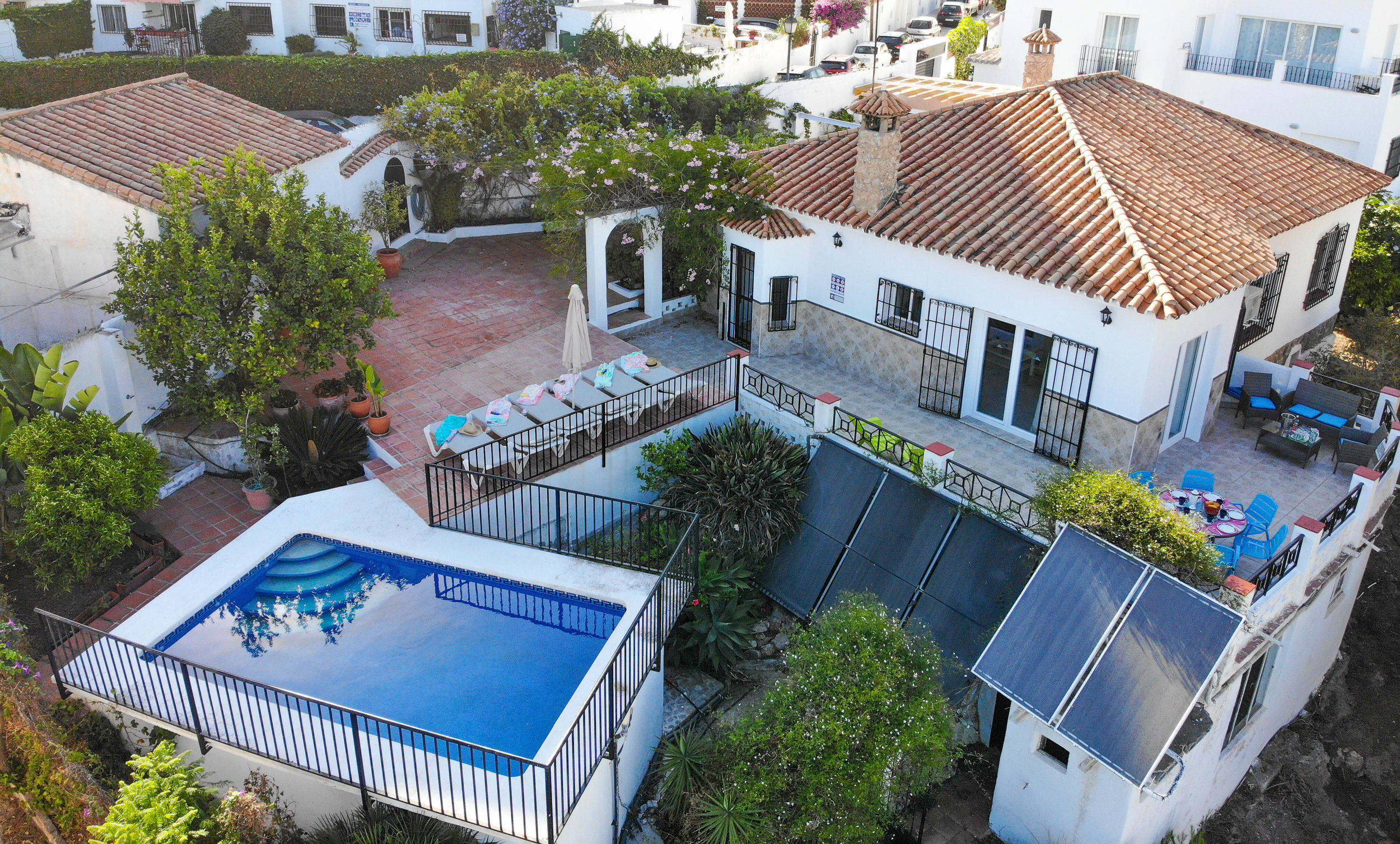 nerja-paradise-rentals-casa-del-barranco_aereal view.jpg