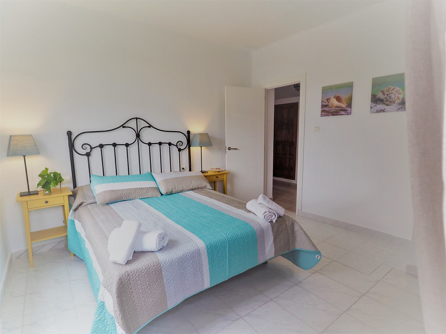 nerja-paradise-rentals-casa-del-barranco-double-bedroom-1.jpg