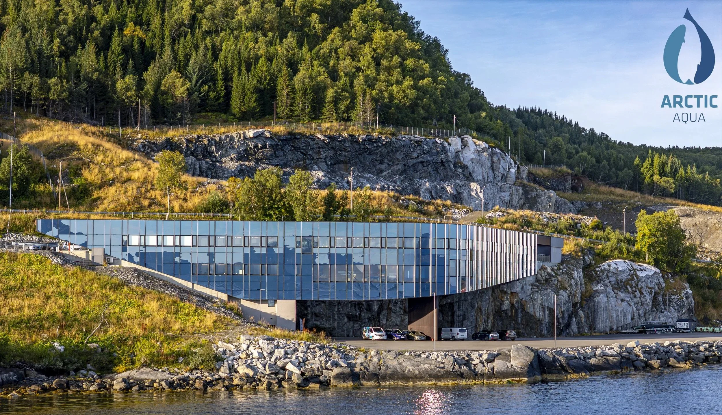 ArcticAquaHovedbygg-AALOGO.jpg