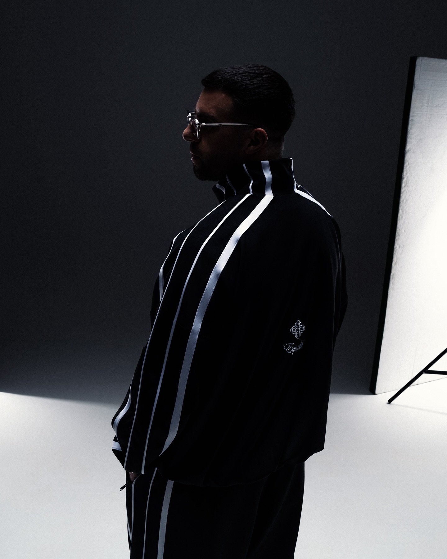Very excited to share some photographs from my recent campaign with @equalite.thelabel and @gurhan.tuzemen! 🖤

THIRTY-FOUR TRACKSUITS drops tomorrow! 🤍

Team: 
@gurhan.tuzemen @equalite.thelabel 
@chloe.degraaf 
@tyrzah_ 
@mzh11 
@beautograph_ 

Sh