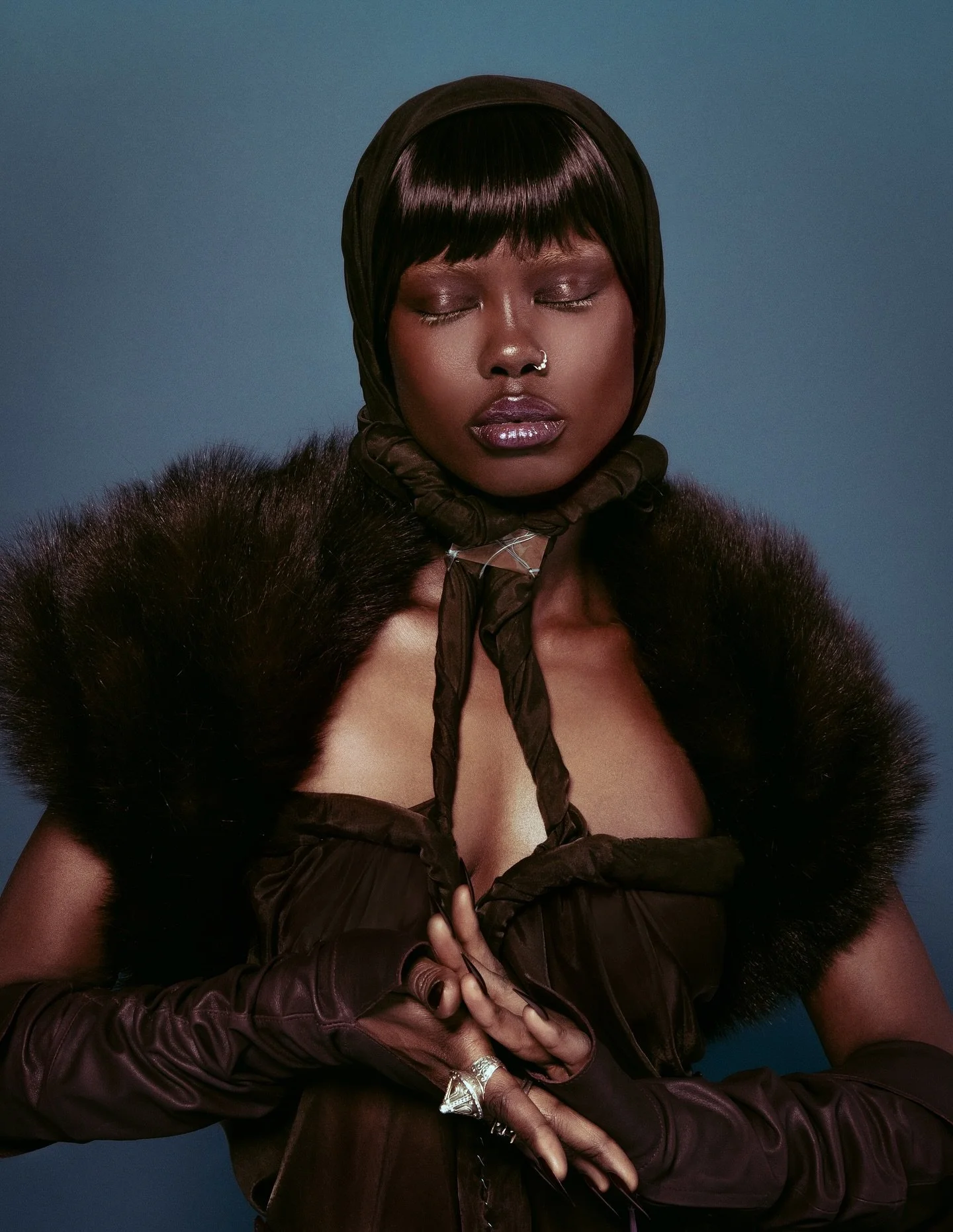 METAMORPH 

Online at @mirror_mirror_magazine

Team ❤️

Creative Direction &amp;Photography: Rosella Fennis
@rosellafennis
Model: Tricia Nganga Mokosi @breakyaneckk
Styling: Dirkje Lemmink @dirkjelemmink
Hair &amp; Make Up: Marjolein van Dijk @marrrj