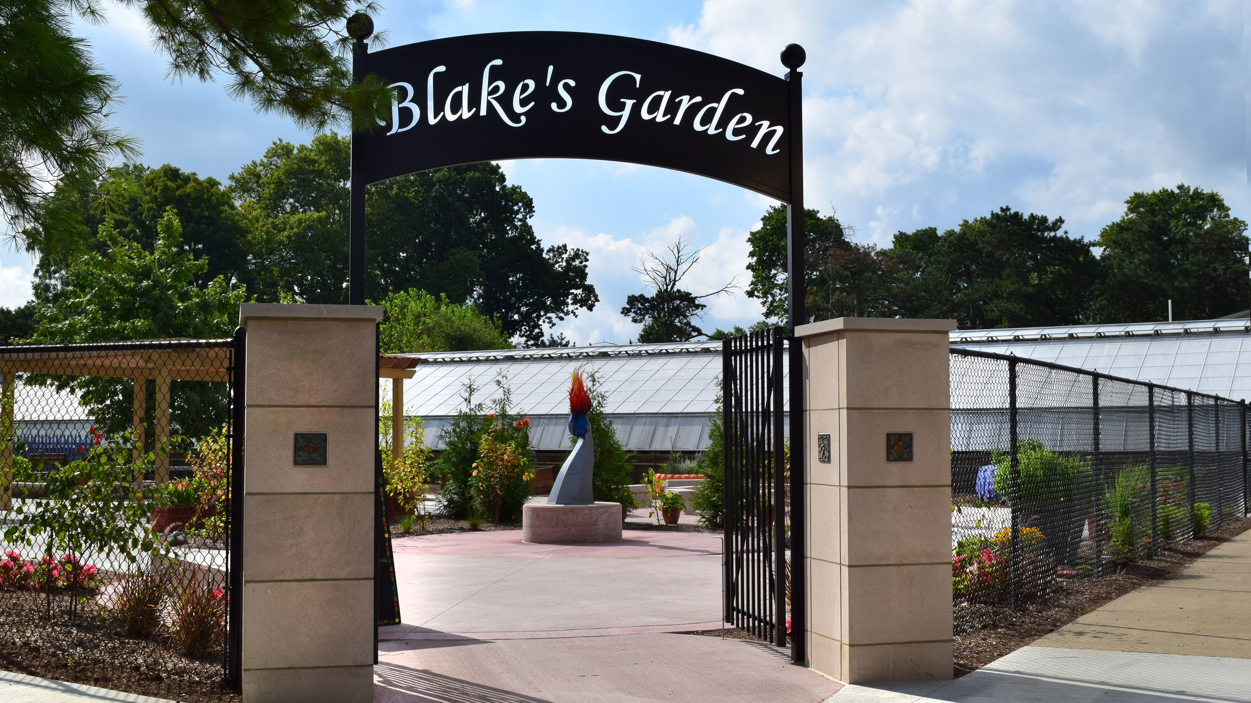 2019-08-15_GarfieldBlakesGarden 01.jpg