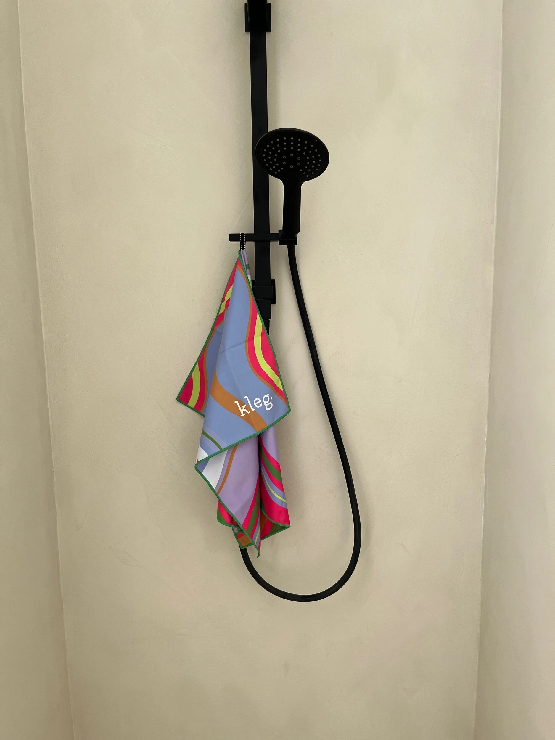 D261A4CE-7A7B-4B89-9C9E-C66A9984D0A5