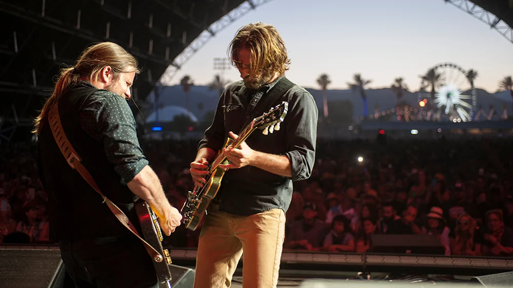 The audience in A Star is Born is always in shadow or not in frame at all during the performances. That’s because, IT’S NOT ABOUT THEM.