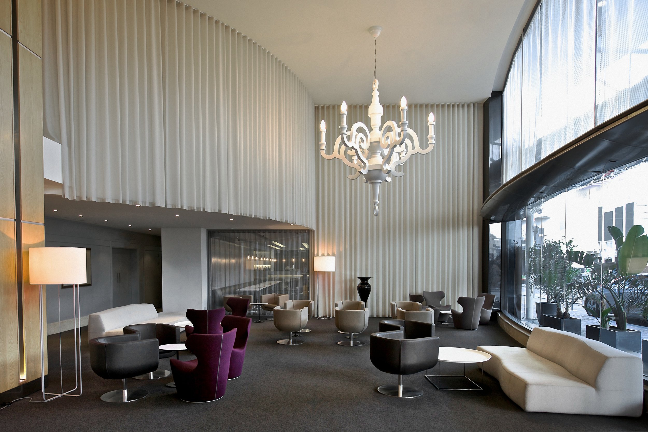 14 - InterContinental Malta - Lobby Area.jpg