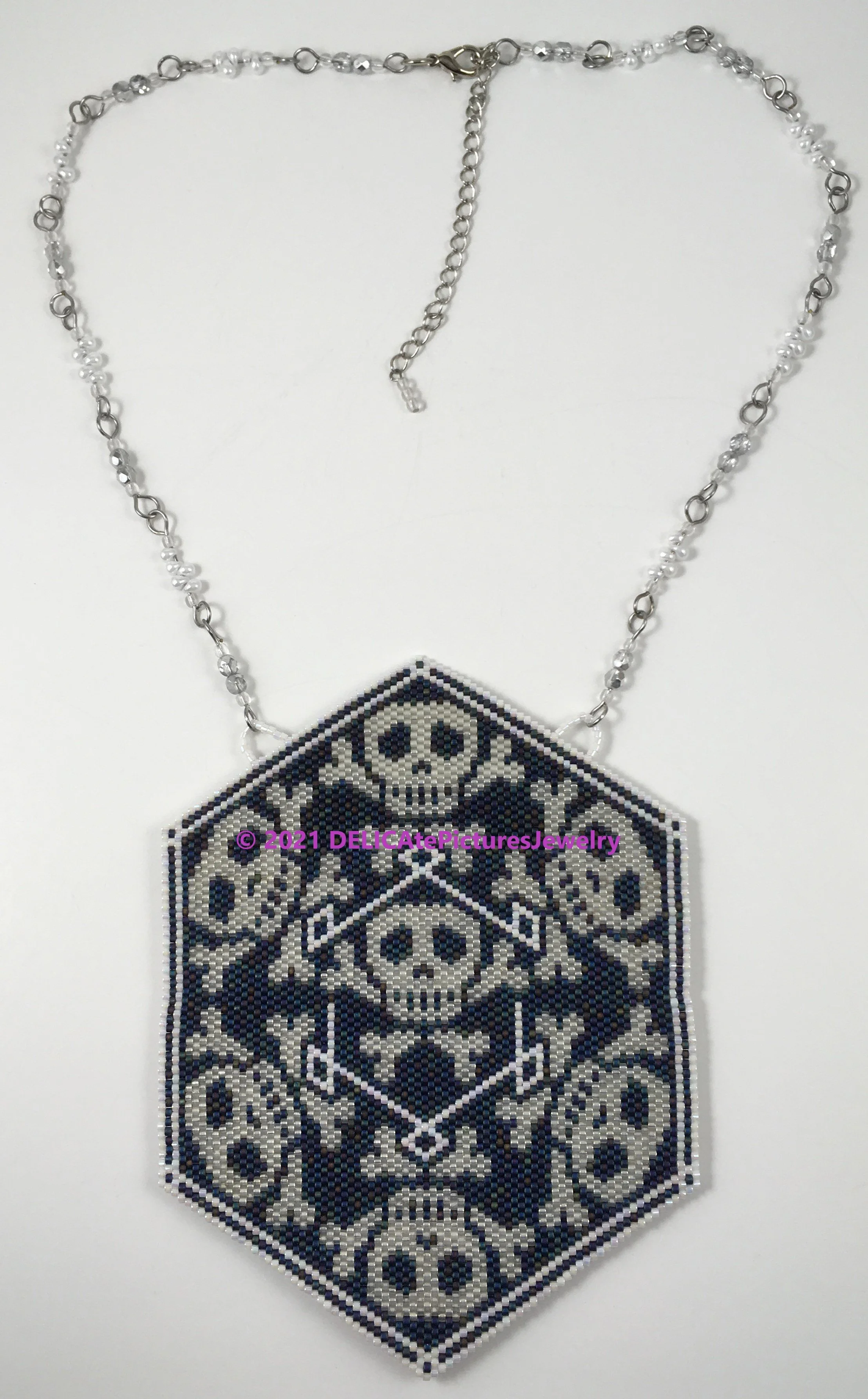 Halloween Gothic Seven Skulls Necklace