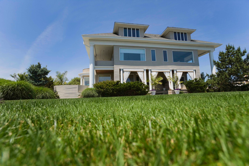 Why Summer is the Perfect Time to Buy and Sell a House