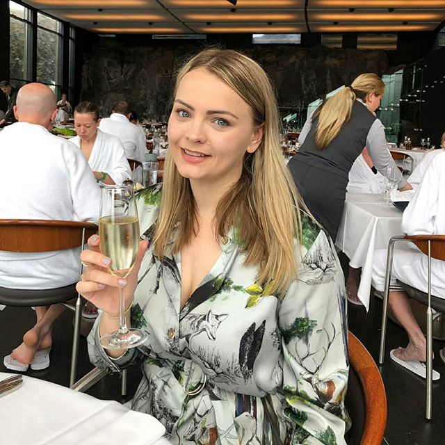 This is Siân. Siân works between BBC Music & BBC Learning! She enjoys singing to the Hamilton soundtrack & rapping to Jay-Z with a glass of gin and her Some Voices nearest and dearest!
We love that anyone can join a Some Voices choir - even you!
Follow the link in our bio for more details on choir sessions near you and come and see if you fancy giving Some Voices a go too! 🙌 #wearesomevoices