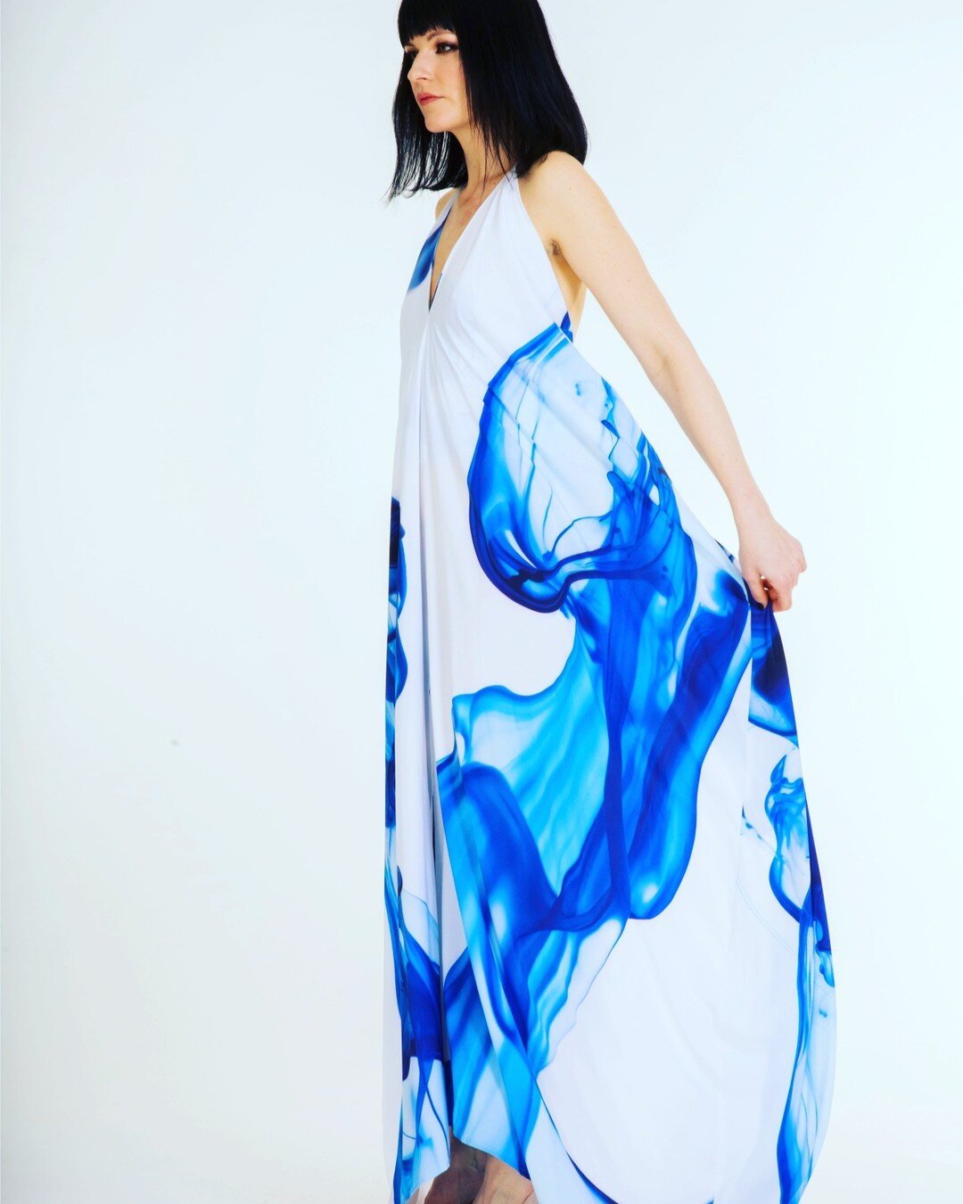 #springsummer24 #newcollection #ai #print #dress @nikolasrajerova @lenkafritschovamua @eva_hauer_zednickova