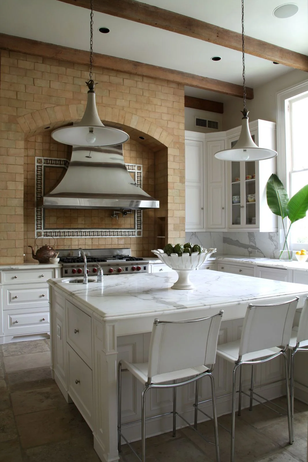 FAYARD -KITCHEN.jpg