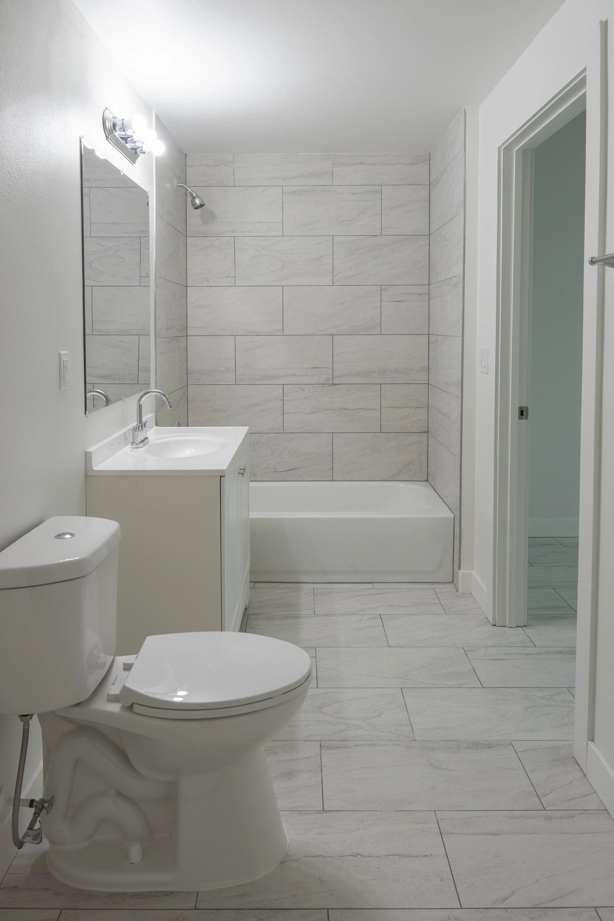 060526-OneStopHousing-Apartment-004.jpg