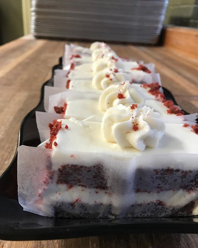 Red velvet cake🤤🎂🍰
Come get it!
Tag a cake lover👇