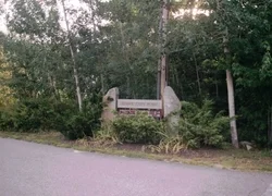 Bishop Farm Subdivision Freeport, ME Private subdivision with 10 custom homes on lots from 2.5 acres to 20 acres. Designed and built by Sewall Associates (Greg Shinberg, lead).