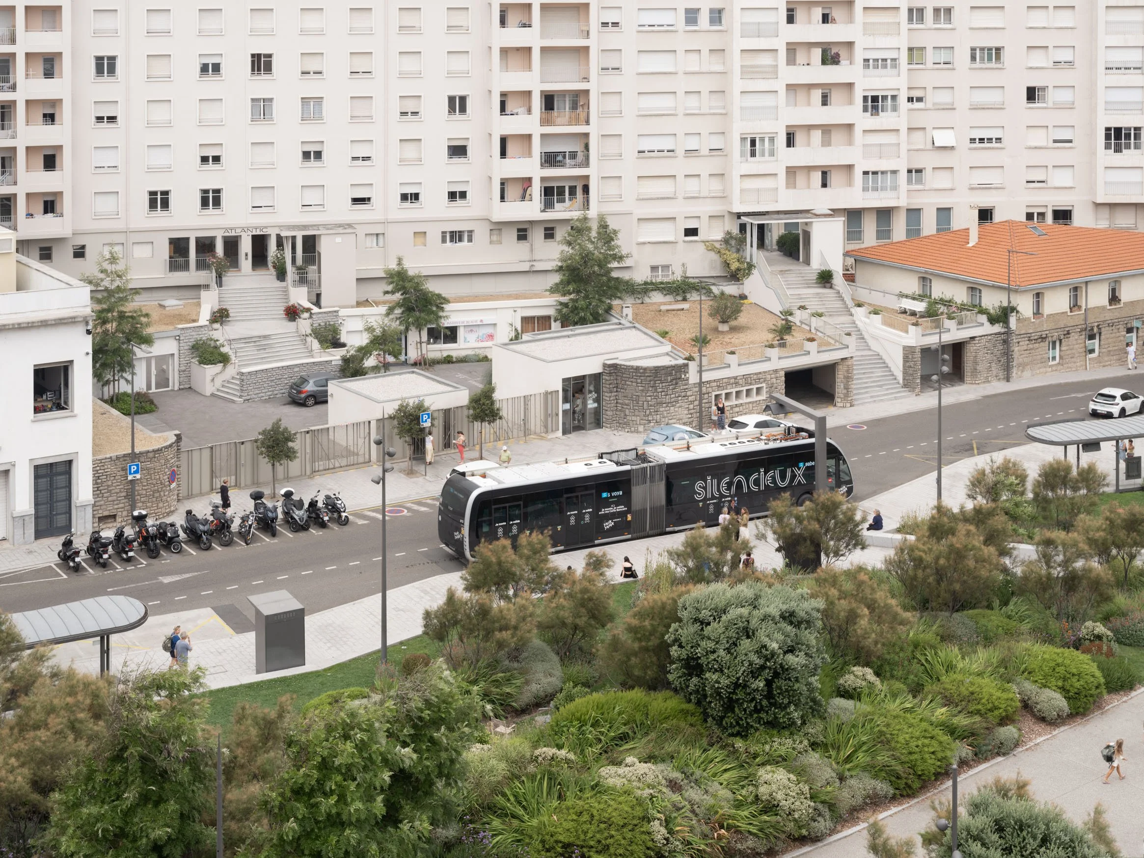 aménagement urbain et paysager biarritz jardin et trambus javalquinto