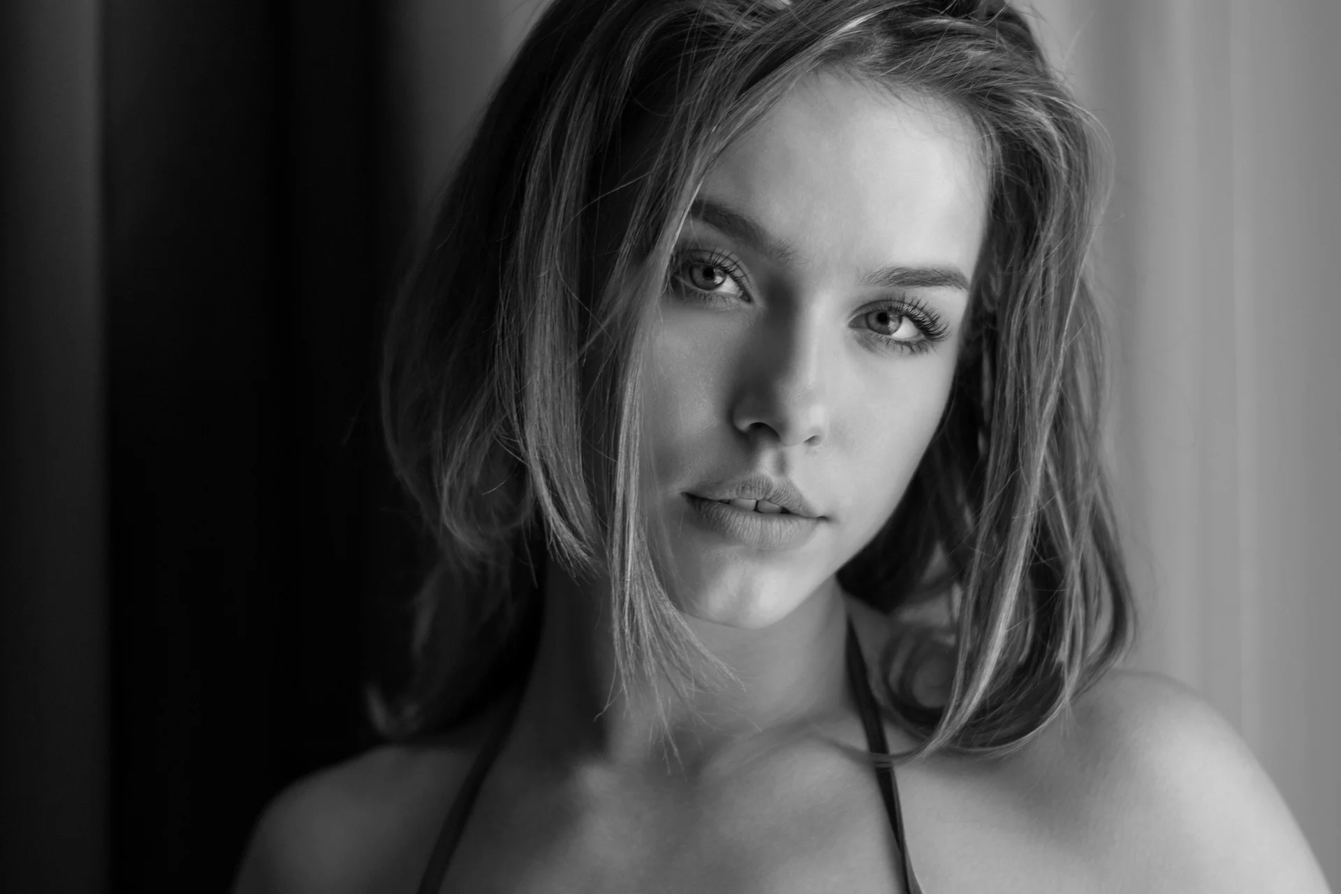 portrait-3204843_1920.jpg