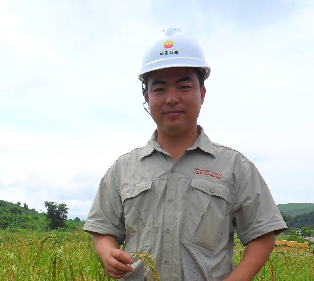 Oil industry days on site in Myanmar