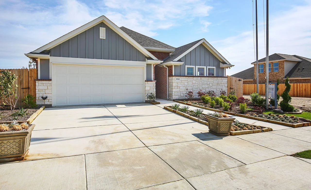 Gray Point Homes Gallery — Llano Springs