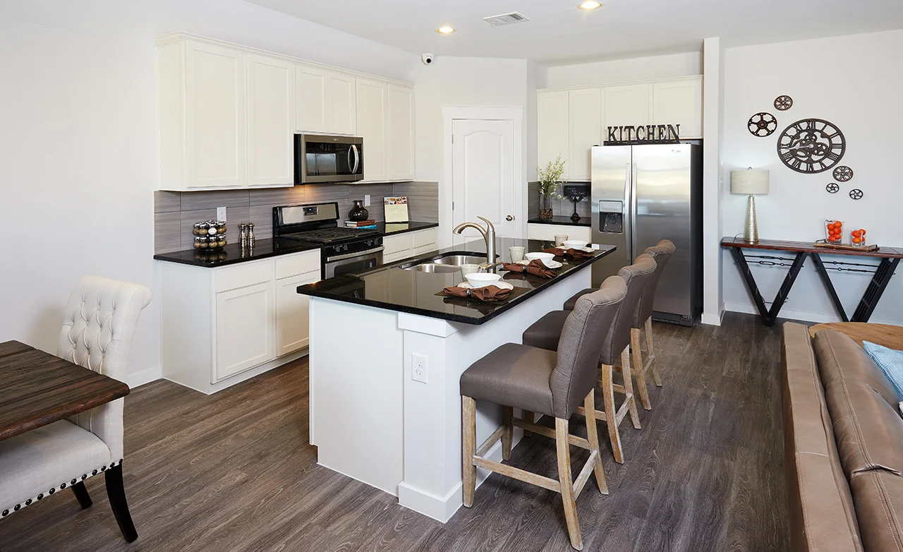Gray Point Homes Gallery — Llano Springs