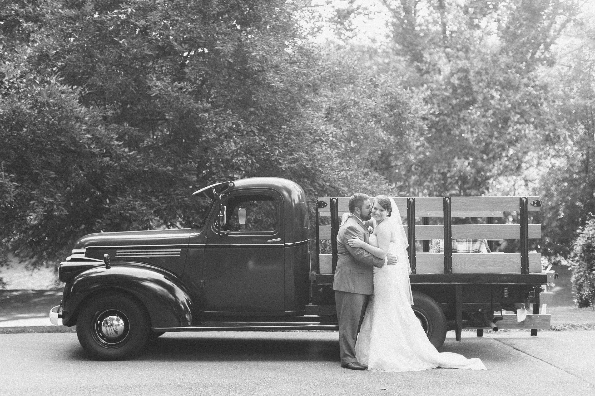 agtruckbw.jpg