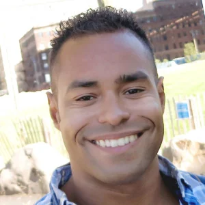 Stephan Headshot.jpg