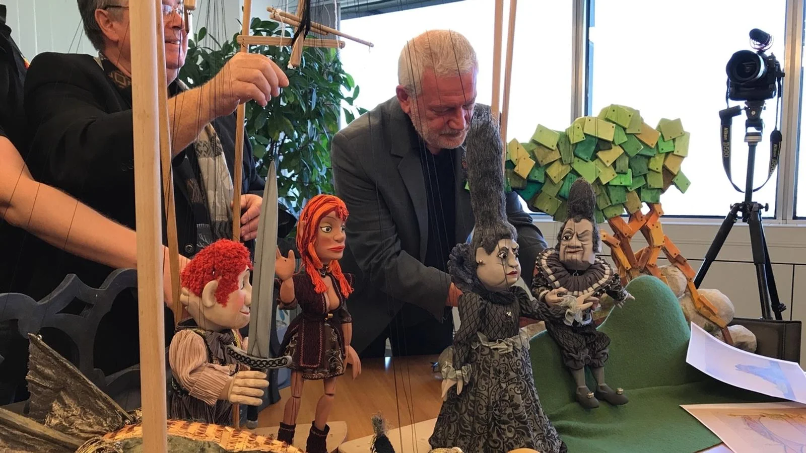 "Der Ring des Nibelungen" - Ein Ring in zwei Stunden in der Augsburger Puppenkiste