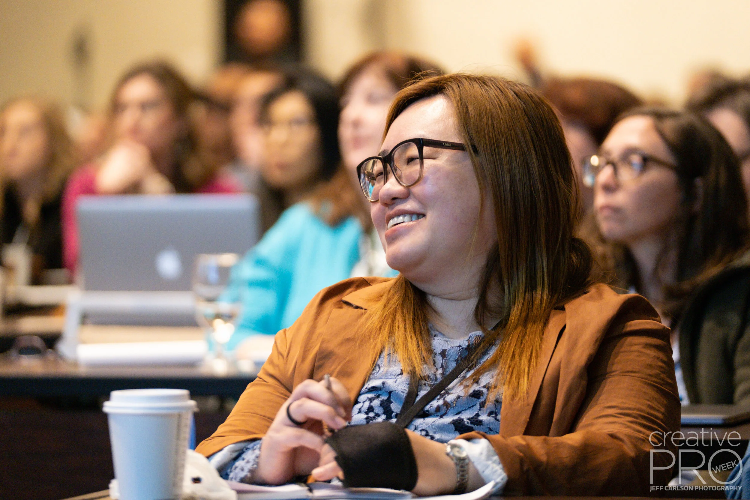 An attendee enjoying CreativePro Week 2019 Camera: Fujifilm X-T3 Shutter speed: 1/80 sec Aperture: f/2.8 ISO: 6400 Lens: Fujifilm XF 50-140mm f/2.8 LM OIS WR Photo: Jeff Carlson, courtesy of CreativePro Week