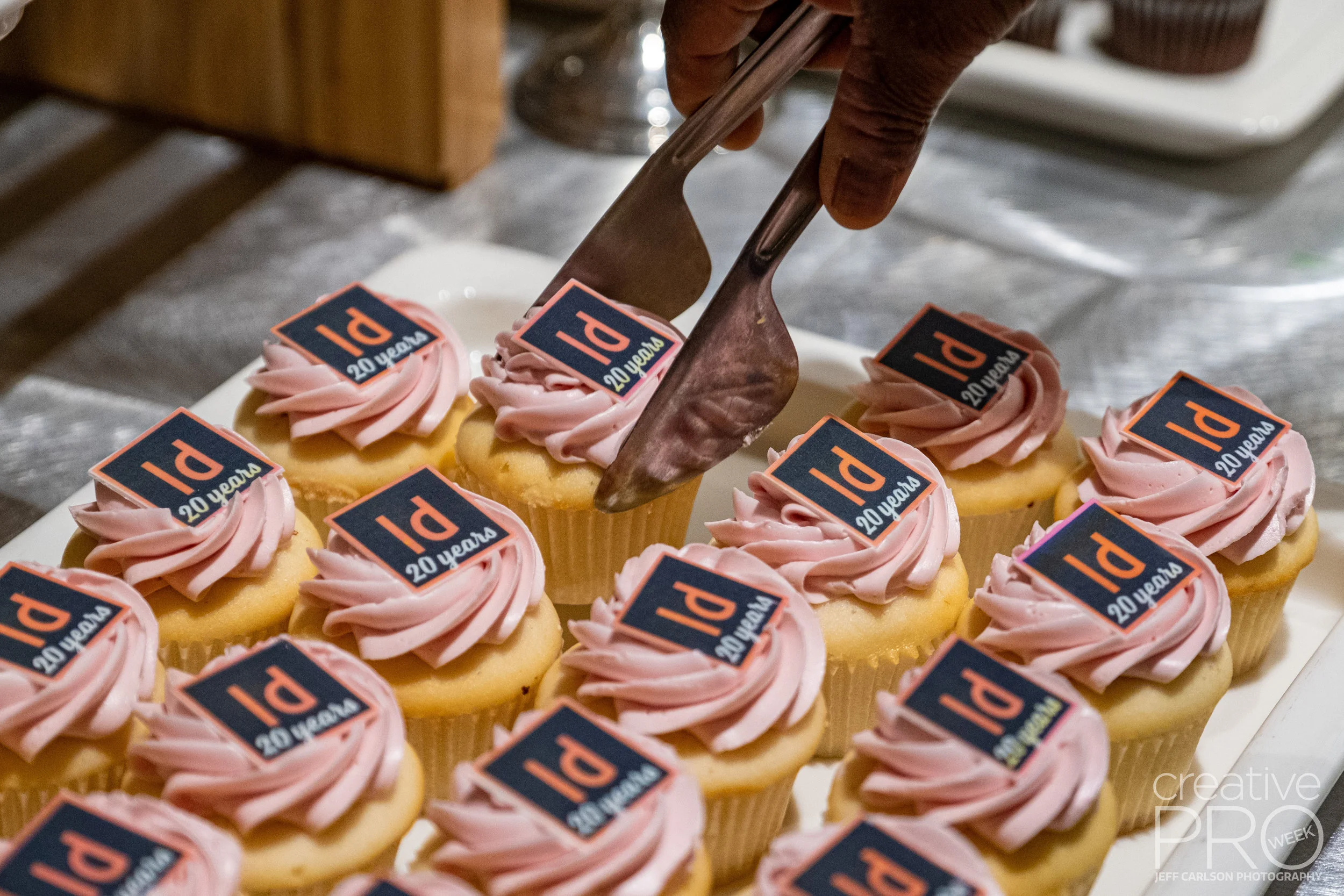 InDesign 20th Anniversary Cupcakes at CreativePro Week 2019 Camera: Fujifilm X-T3 Shutter speed: 1/200 sec Aperture: f/2.8 ISO: 1600 Lens: Fujifilm XF 16-55mm f/2.8 LM WR Photo: Jeff Carlson, courtesy of CreativePro Week