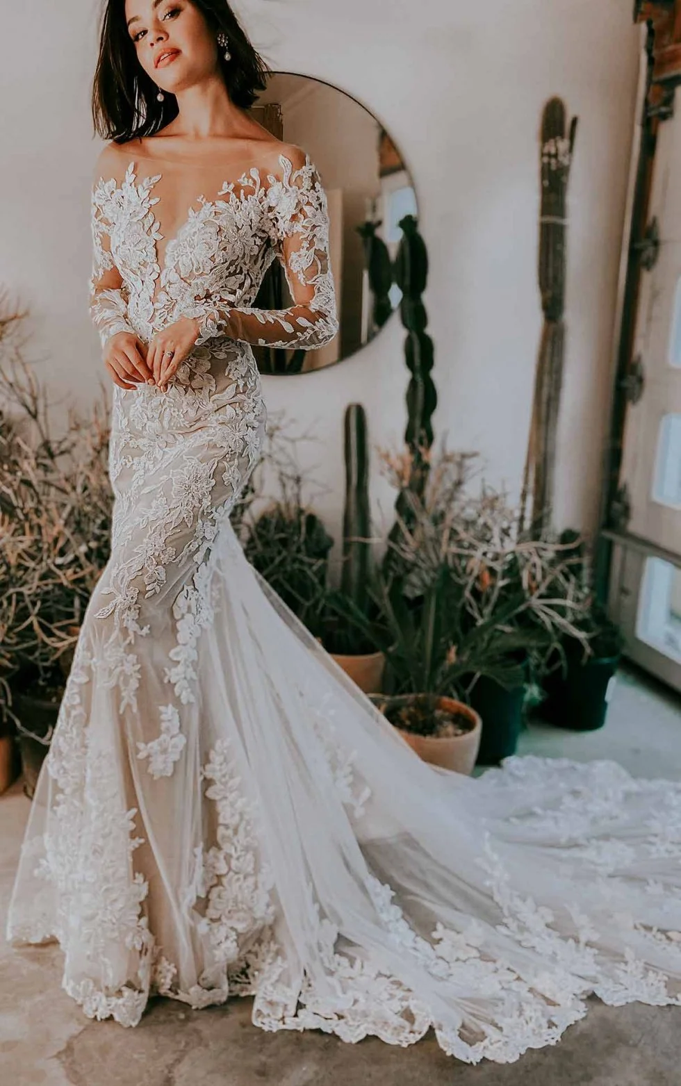 Long Sleeve Wedding Dresses 