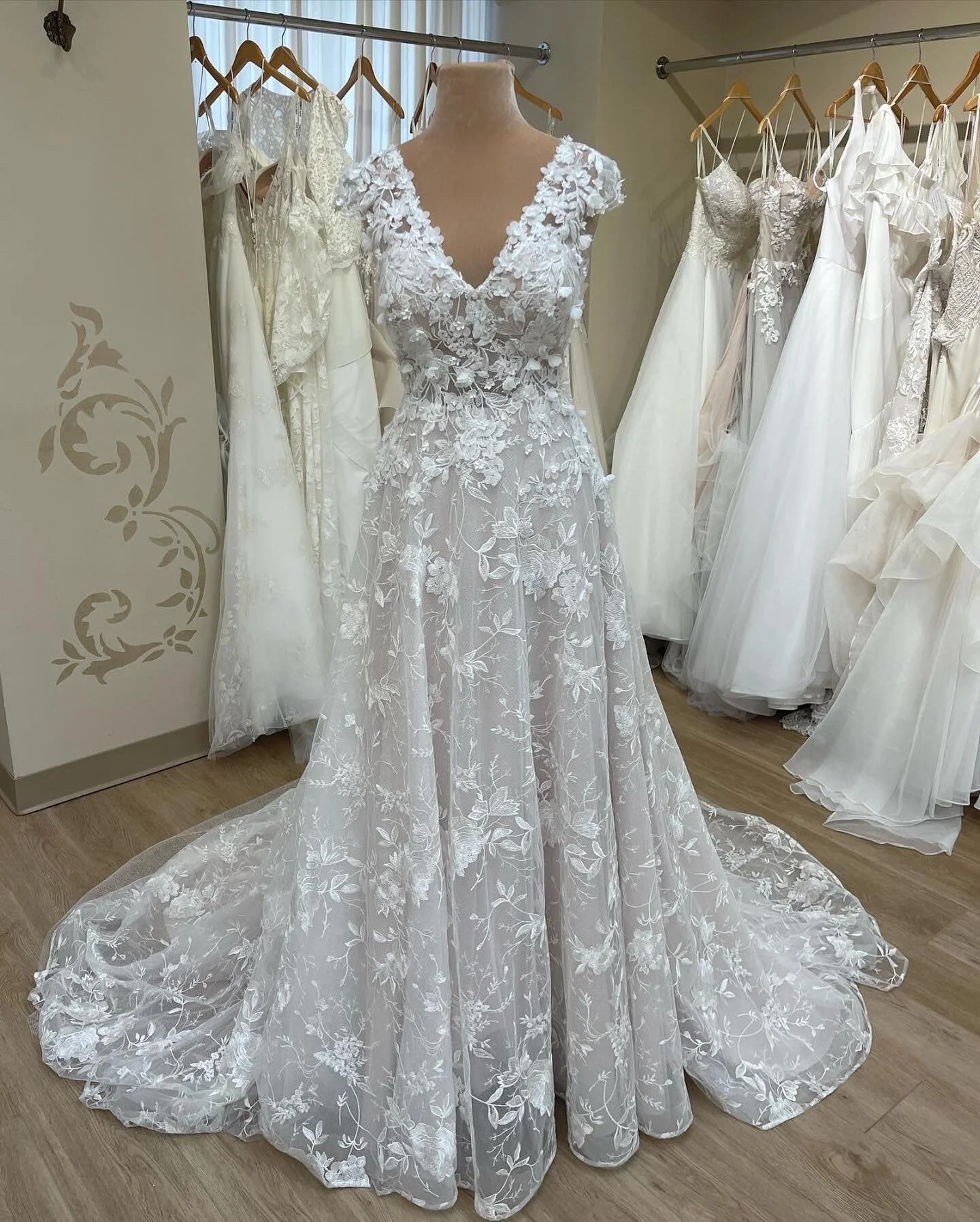 Off the Rack Wedding Dresses in Houston TX | Sample Sale at Brickhouse