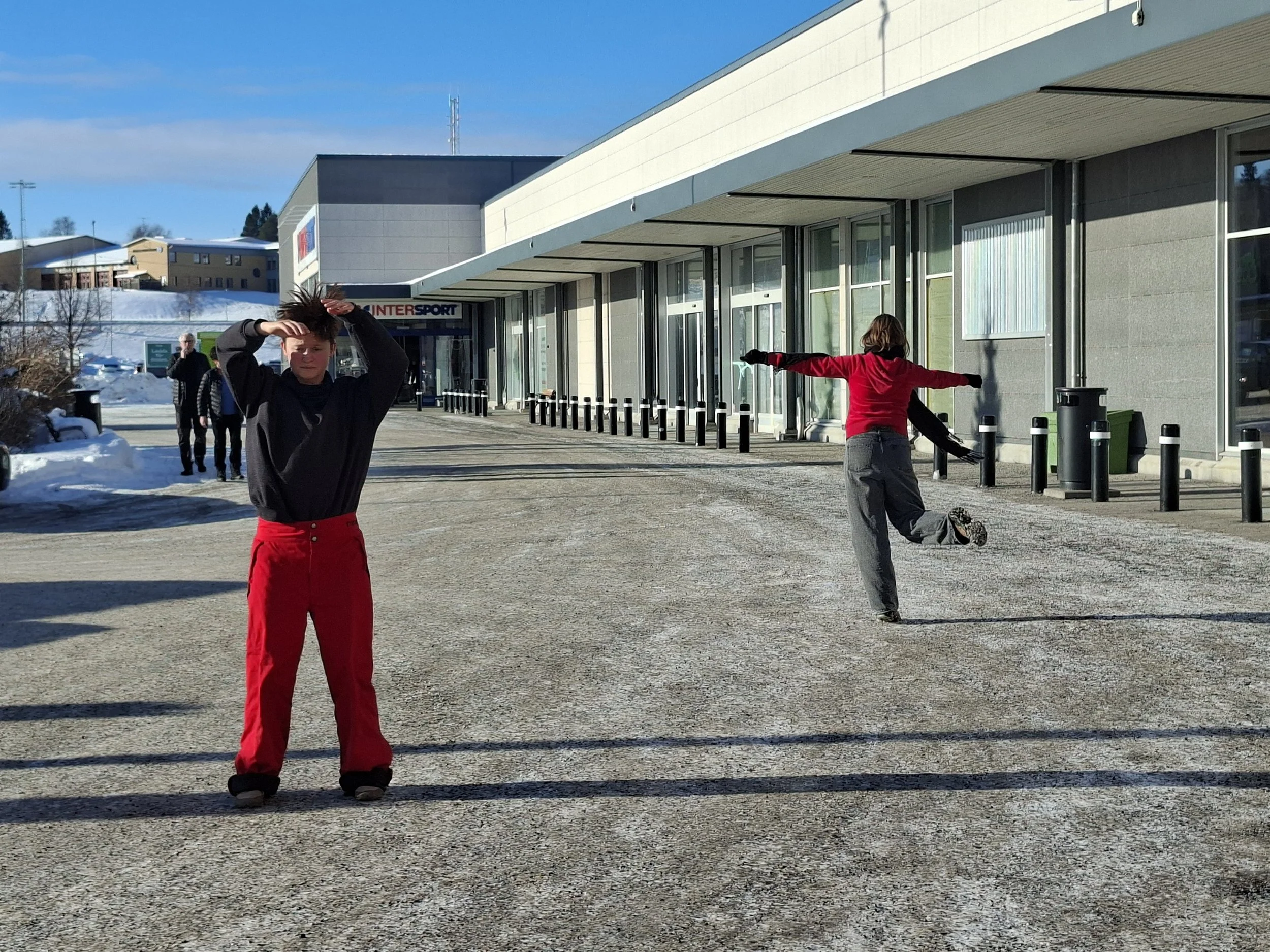 MOVING BODIES RE-PRESENTING THE CITY: EMBODIED MAPPING OF THE CItuational