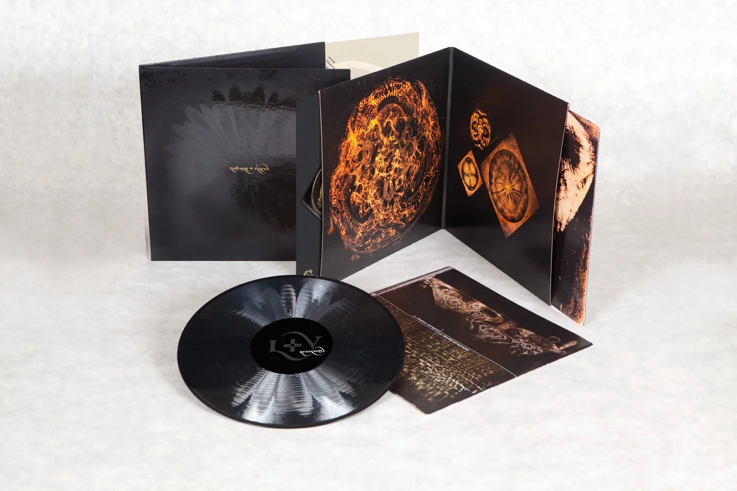 cover-vinyl-and-gatefold.jpg