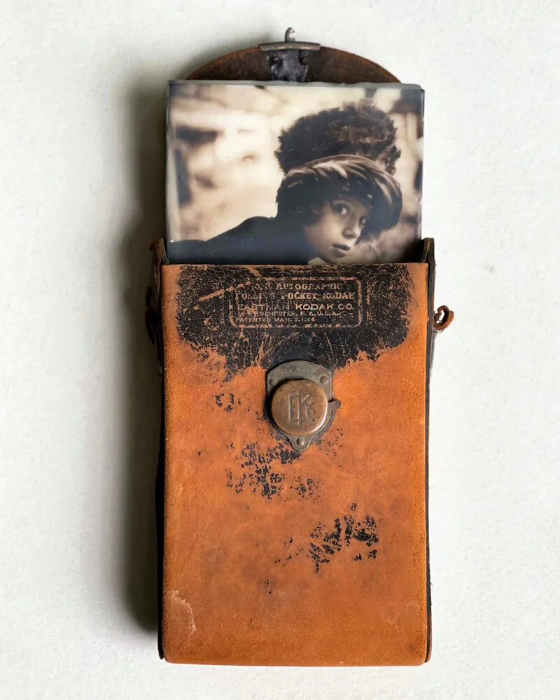 Poignant Pics no. 32: On Lori Vrba's Exposed