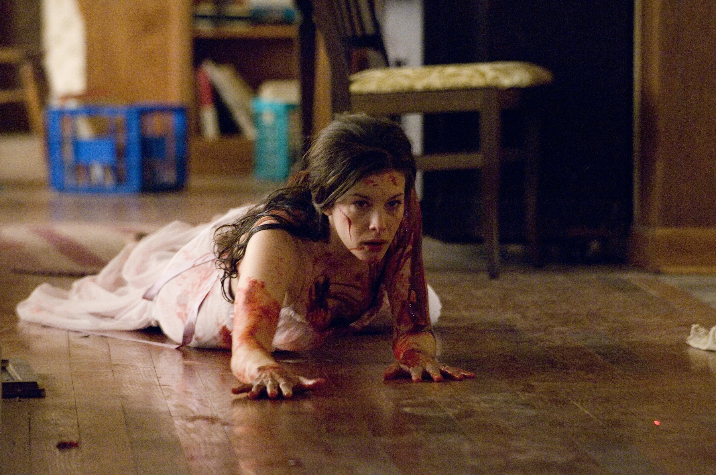 Liv-Tyler-horror-actresses-7082335-2560-1700.jpg