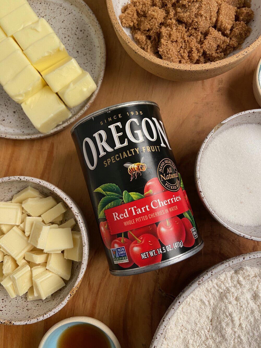 Our holiday baking secret? Oregon Fruit! Non-GMO fruit and berries packed without high-fructose corn syrup in non BPA cans. | Didn't I Just Feed You