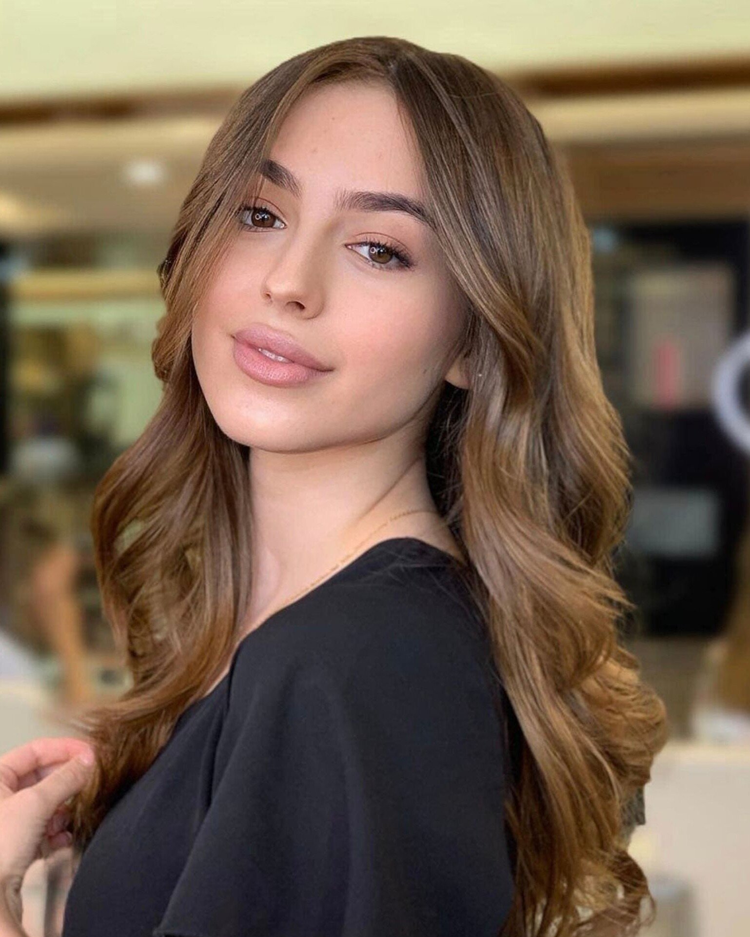 &quot;I love my hair because... It's a reflection of me, and me is beautiful.&quot;
&mdash;
📷: @hair_by_aloosh
.
.
.
#beautifulme #goodhairday #sexyhairstyle #hairstylequotes #quotes #beautyquotes #hairinyourhair #hairextensions #hairporn #styles #h