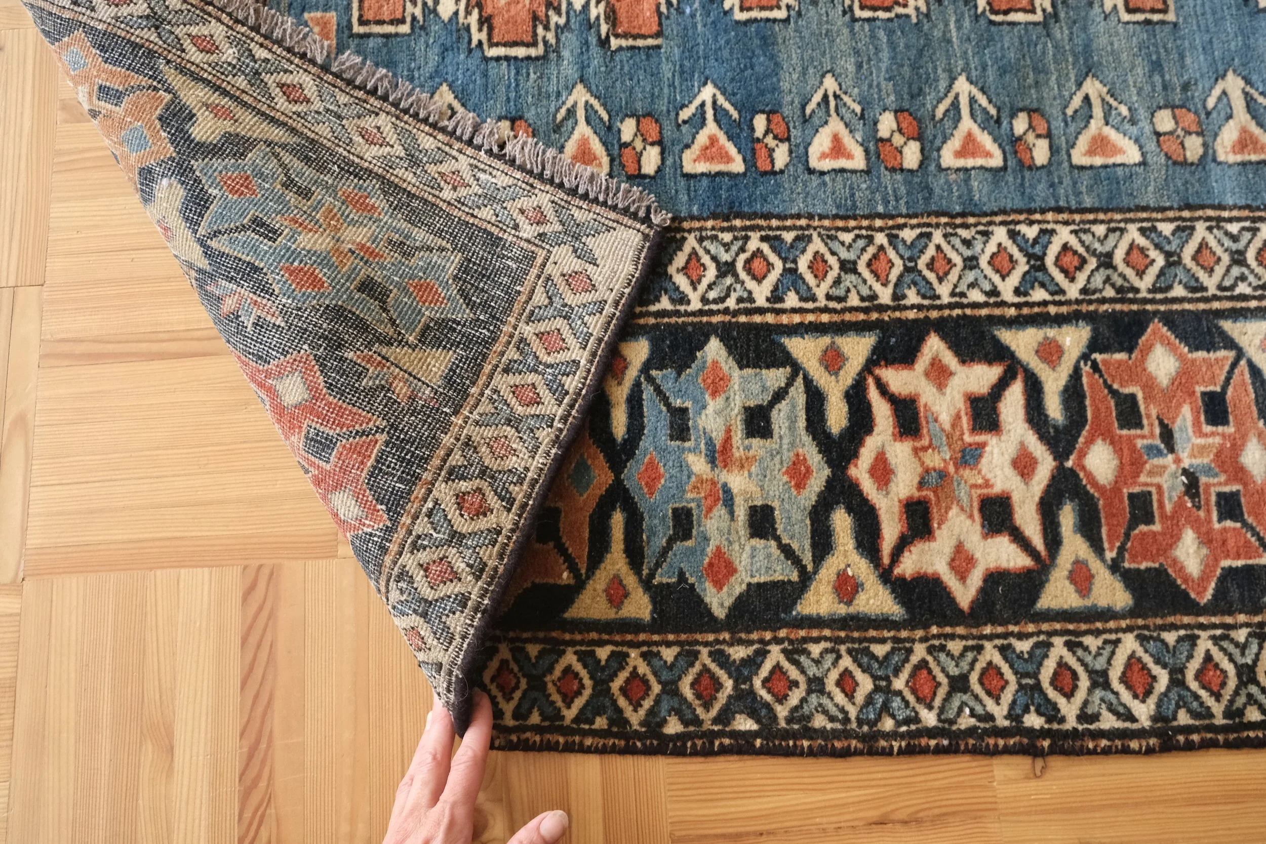 hand knotted wool rugs