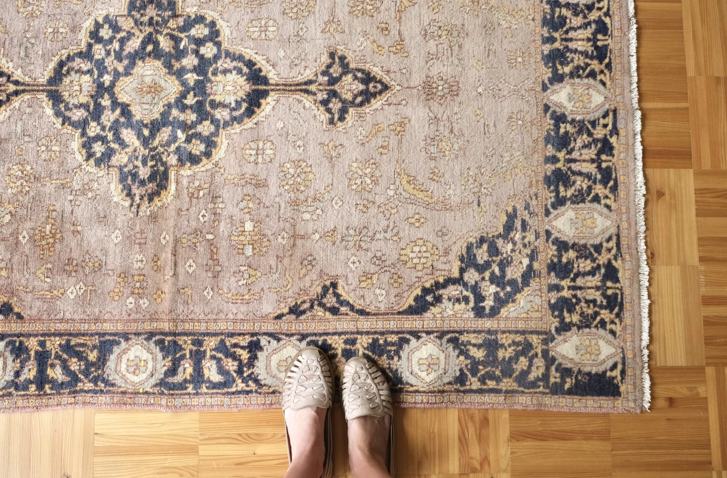 vintage Pakistani rug, 5'10"x4'0"