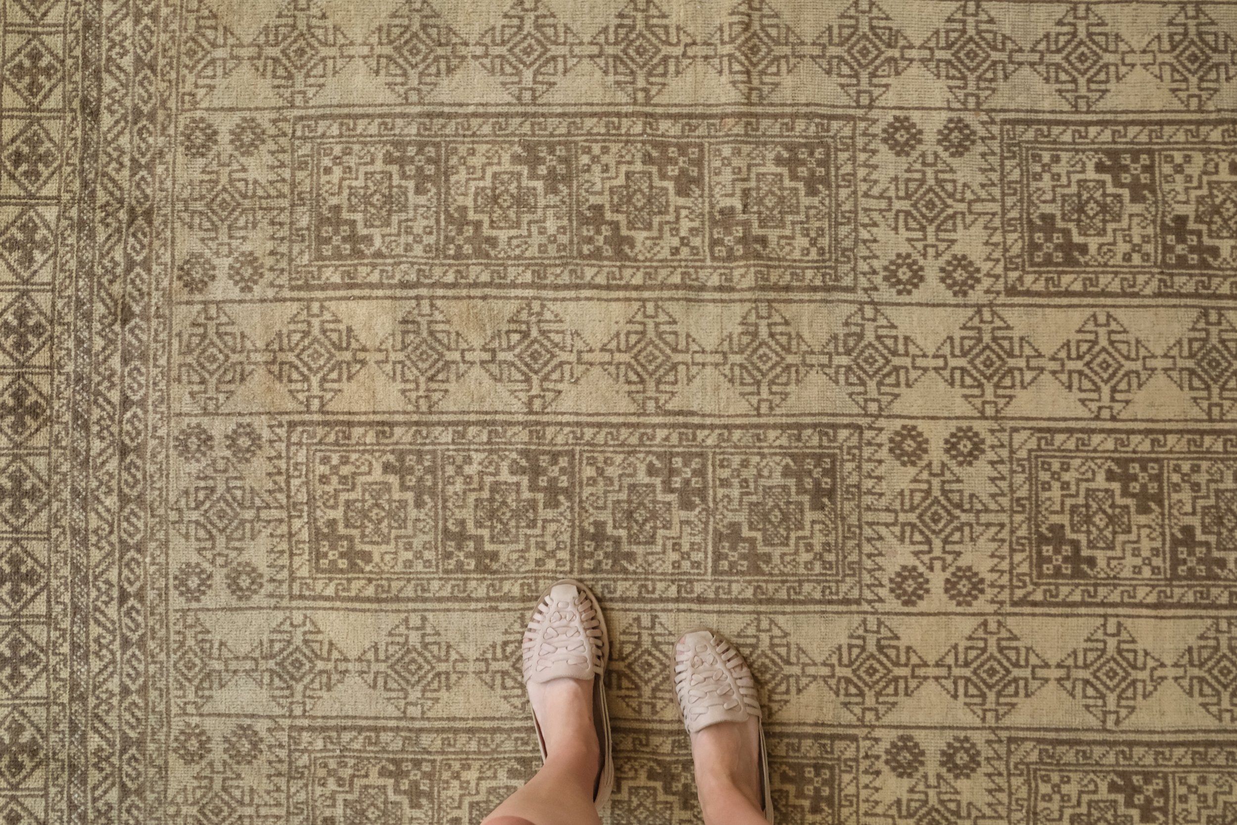 vintage and antique homewares and decor