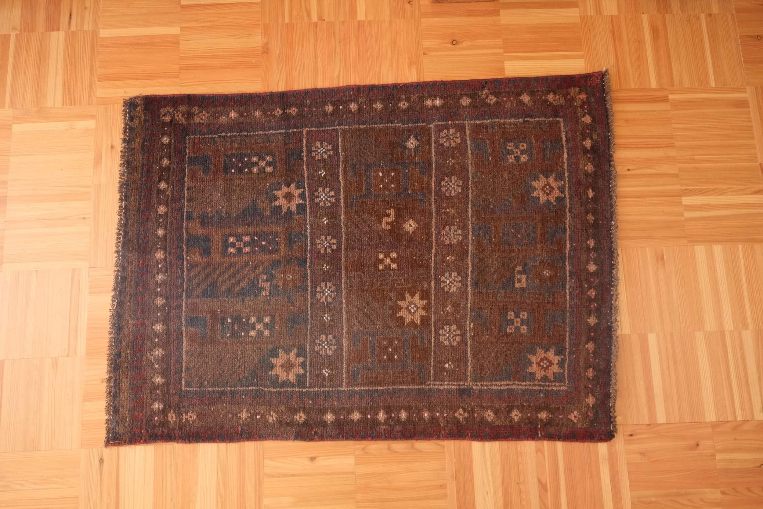 vintage rugs for homes with pets and kids