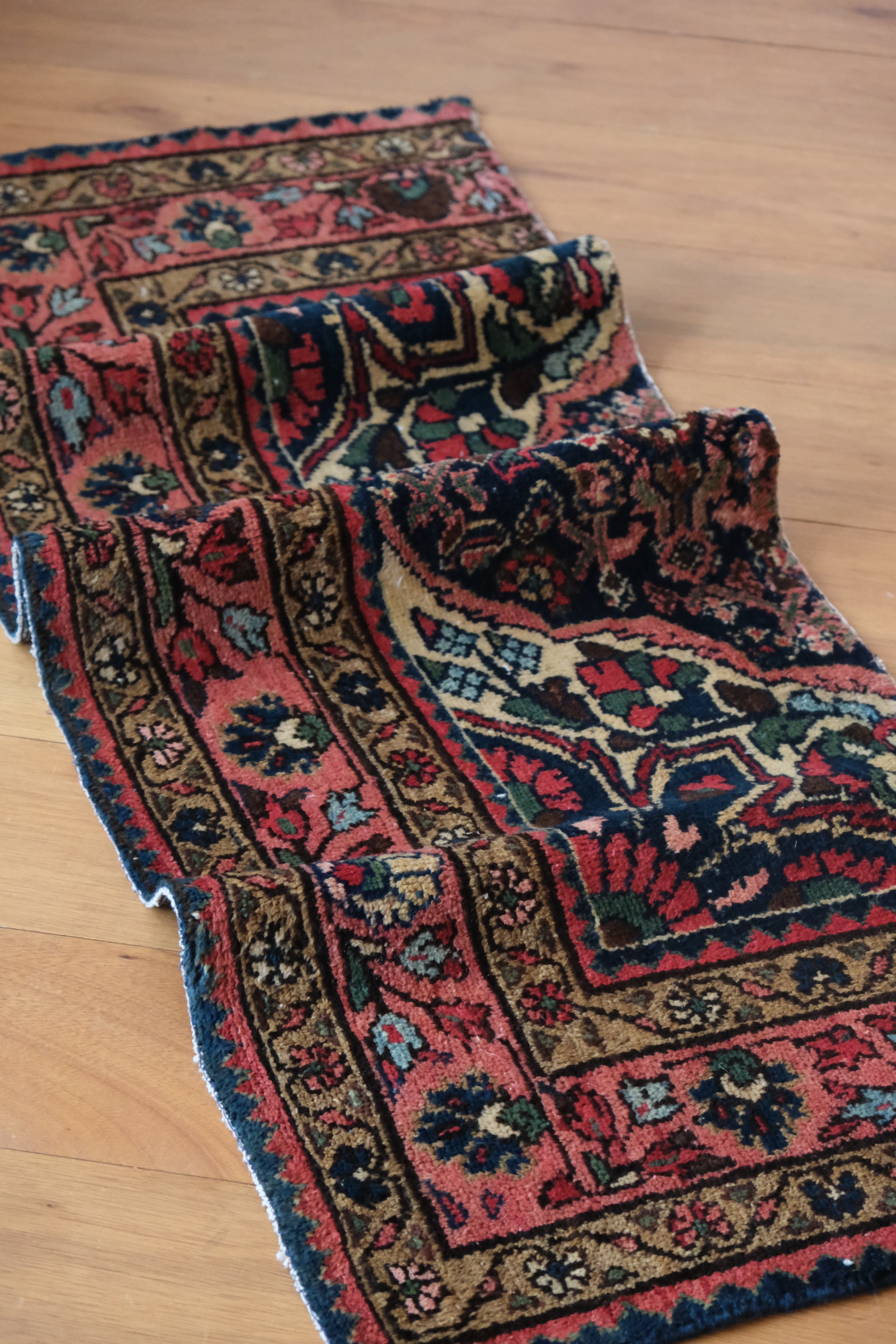 a view that shows the handle of the rug is soft and floppy