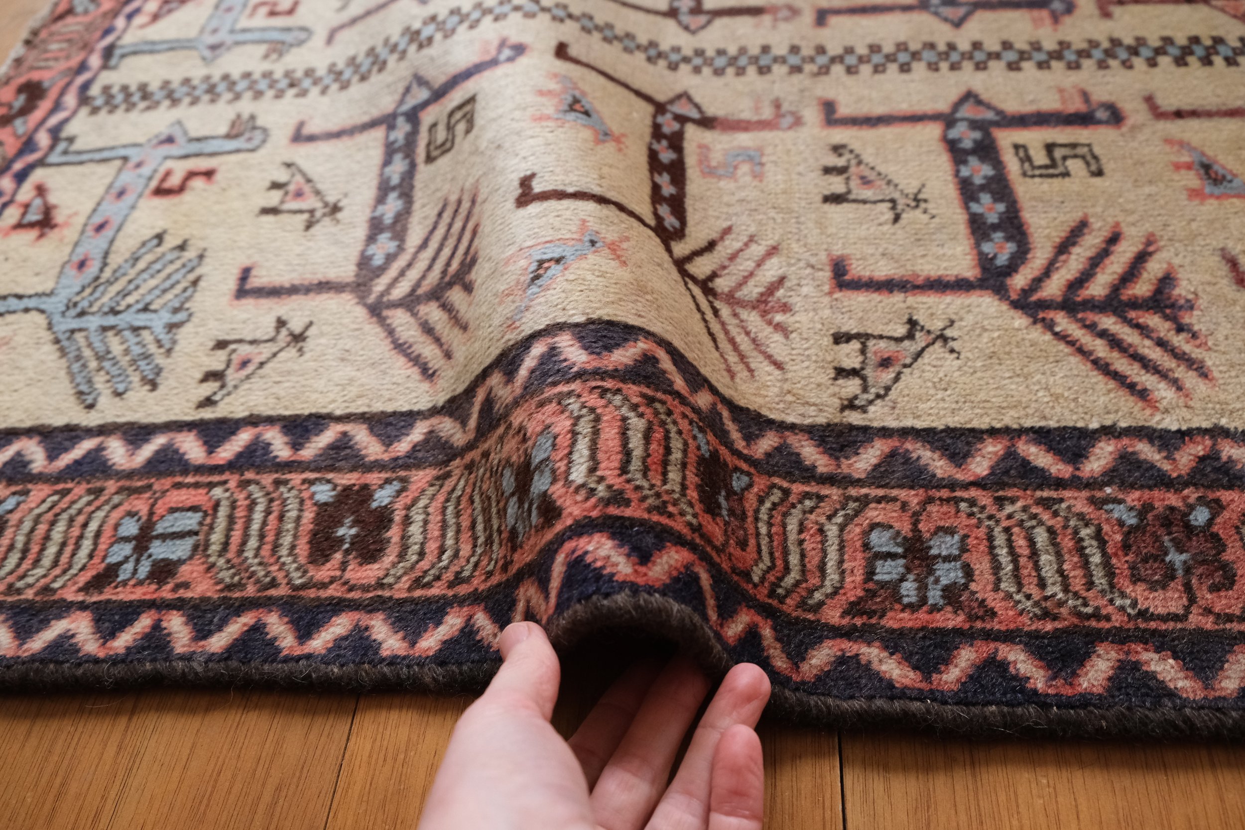 close-up of velvety pile and medium handle of rug