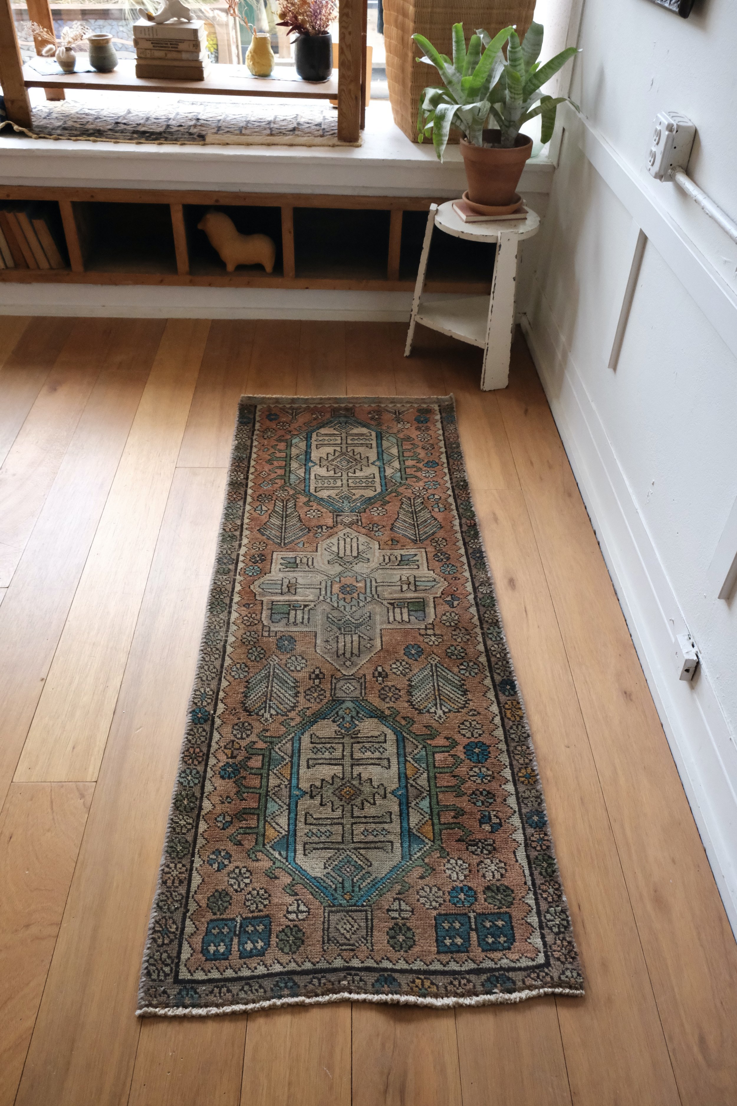 a small sized sturdy runner